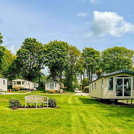 Woodovis Park Hotel Tavistock  Exterior foto